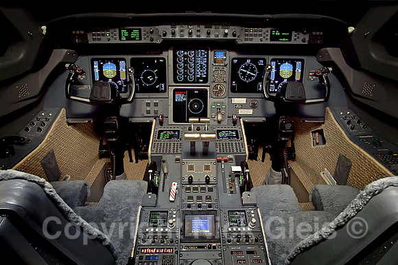 Gulfstream 5 cockpit
